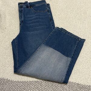 NWT- Style & Co. - 10. Vintage Straight Mom Jean Two Toned